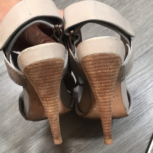 Theory Light Taupe Sling Back Crisscross Heeled Sandals size 37 - Picture 7 of 10